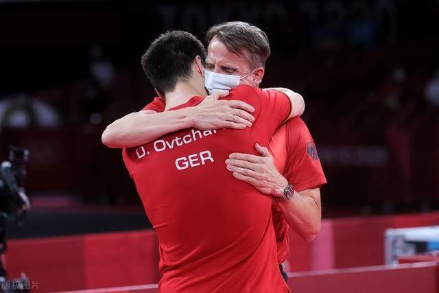 从品牌的参 从品牌的参